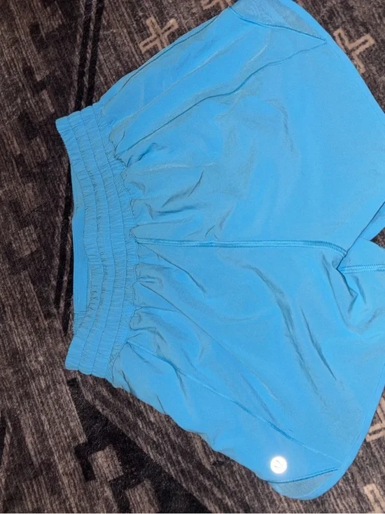 lululemon athletica Bright Blue Women’s Athletic Shorts - Picture 2 of 2